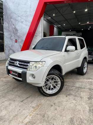 MITSUBISHI PAJERO FULL 3.2 HPE 4X4 16V DIESEL 4P AUTOMÁTICO MITSUBISHI PAJERO FULL 3.2 HPE 4X4 16V DIESEL 4P AUTOMÁTICO